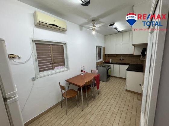 הצנחנים 7, אגרובנק