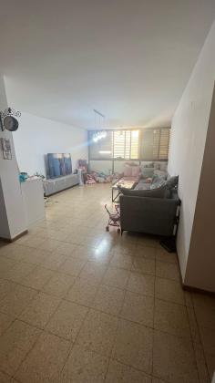 בשכונת נאות רחל