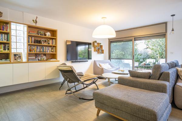 שנת היובל 93, גיל עמל