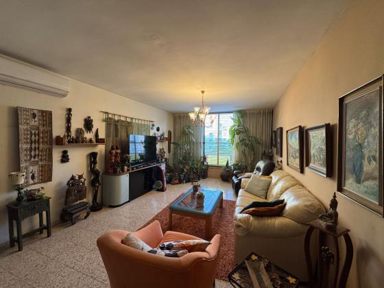 העלייה השניה 42, הירוקה המזרחית