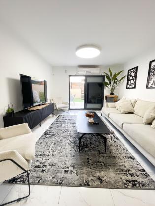 יהודה הלוי 29, חכמי ישראל (תשלוז)