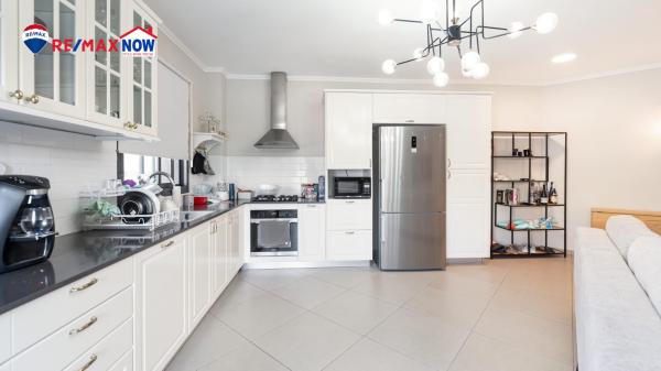 אורנה פורת 3, הרקפות