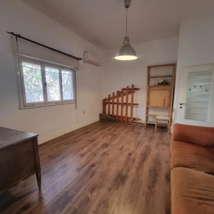 מסדה 35, הדר עליון