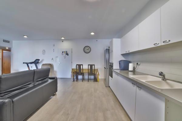 אהוד מנור, קרית אילון