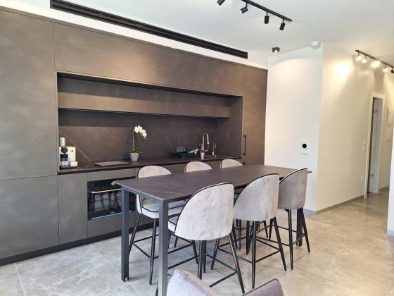 מנחם בגין 1, 'גבעת אולגה א' ו-ב'