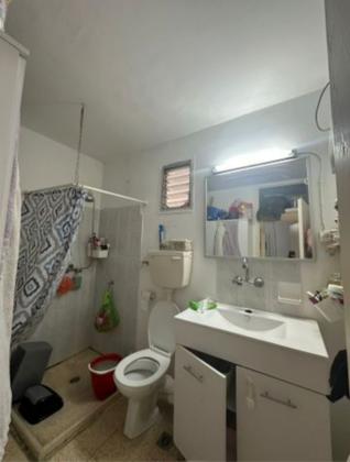 אהוד בן גרא 2, השופטים