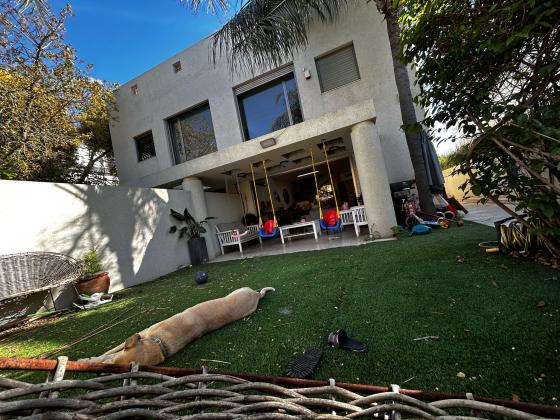 זרובבל 14, גולן