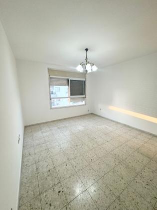 המצביאים 4, נאות יצחק