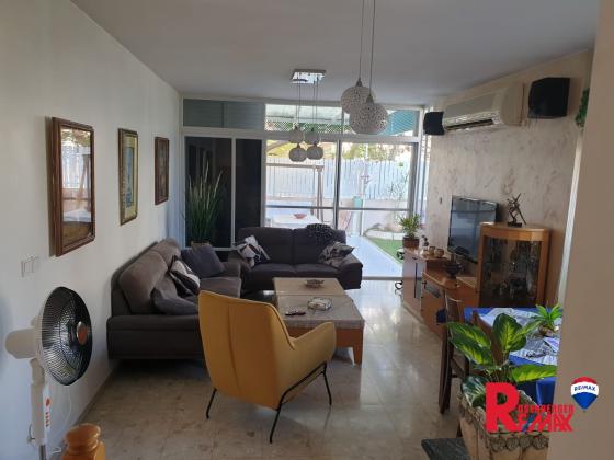 הפורצים 14, תל גיבורים