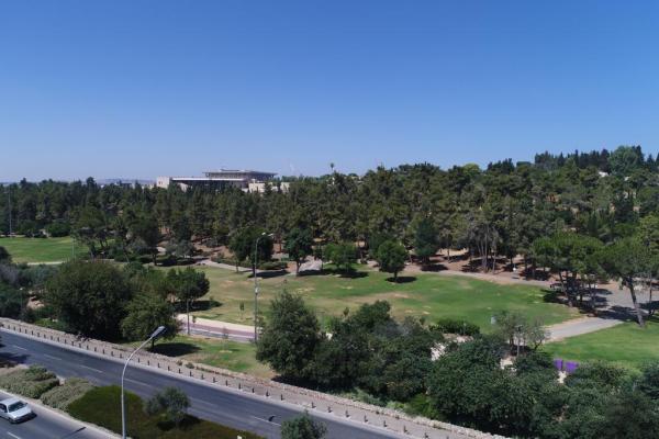 בן צבי, קרית הלאום