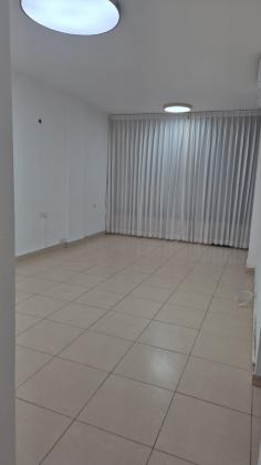 זמנהוף 15, מרכז העיר