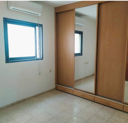 בן יהודה 12, מרכז