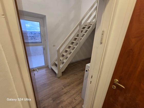 סול ליפצ'ין 6, הר חומה