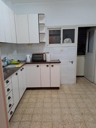 אבא ברדיצב 16, צפון מערב