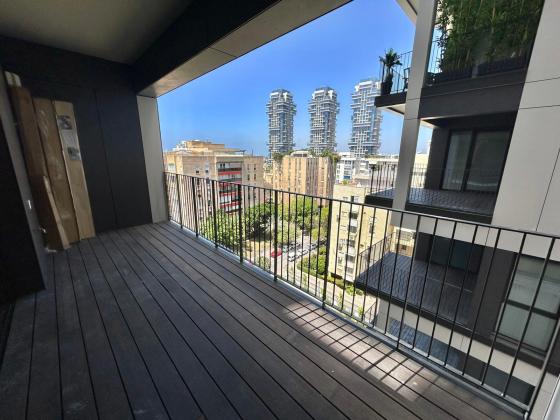 ויסוצקי 6, הצפון החדש סביבת כיכר המדינה