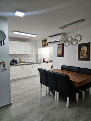 אהרונסון 2, נווה מנחם (נחל עשן)