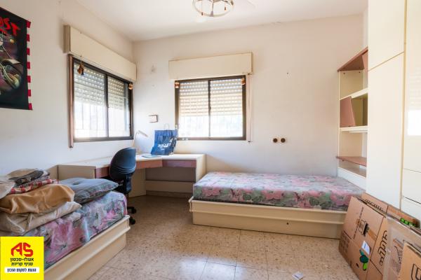 בנימין 5, מרכז העיר