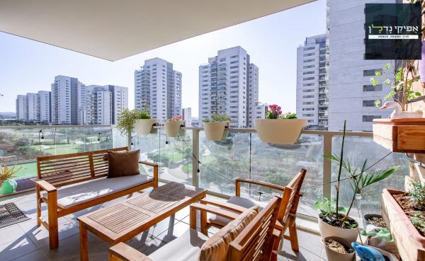 נחשול, נופרים