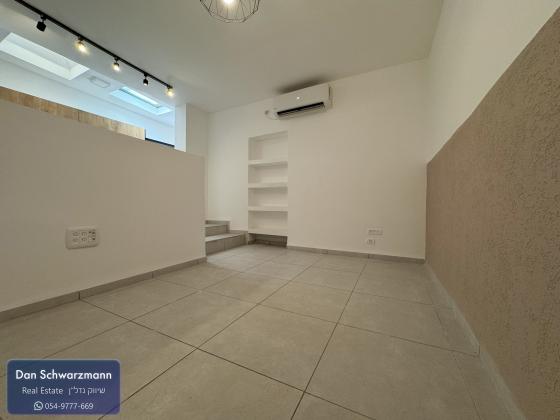 רזיאל 12, חליסה