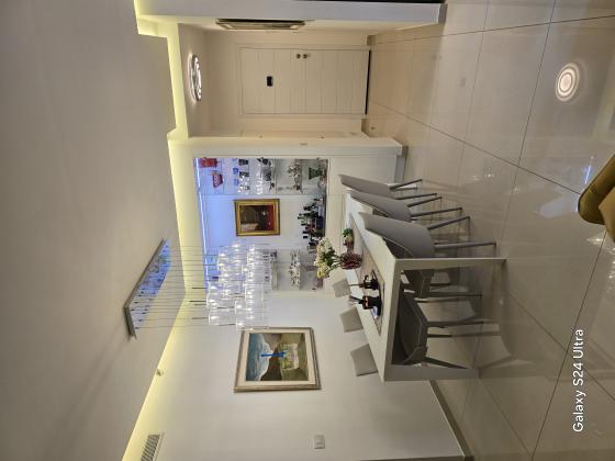 נתן יונתן 20, עיר ימים