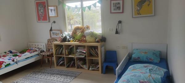 אהוד 24, אחוזה