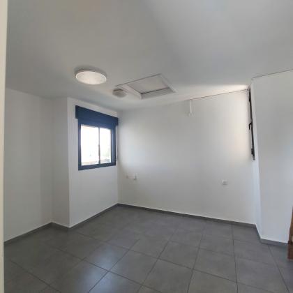 ה' באייר 94, ה' באייר