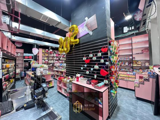 משה לוי 12, העיר העתיקה