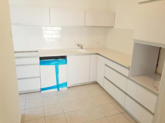 שער הגיא 16, אחוזה