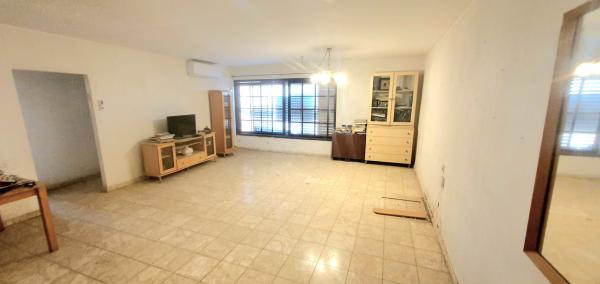 ההגנה 12, דניה