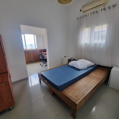 ארלוזורוב 98, הדר עליון