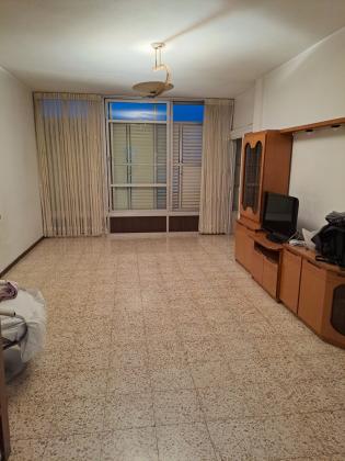 אבא ברדיצב 16, צפון מערב