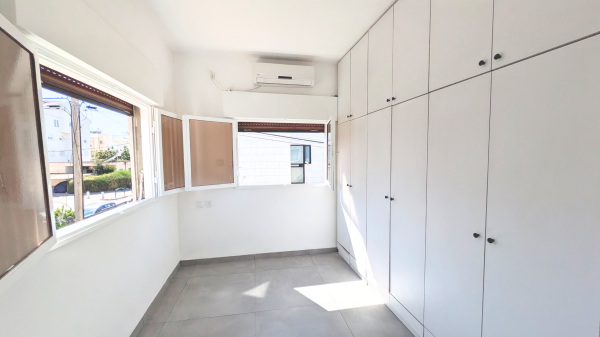 ציזלינג 12, קרית חיים מזרחית