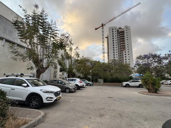 אנה פרנק 10, נווה הדרים