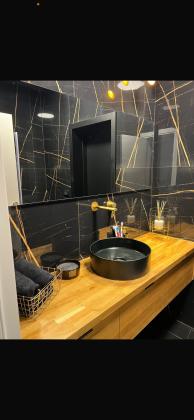 שלמה המלך 6, רסקו