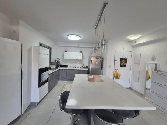 שאול המלך 17, קיראון