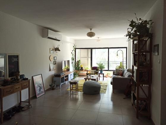 ארלוזורוב 44, מרכז העיר דרום