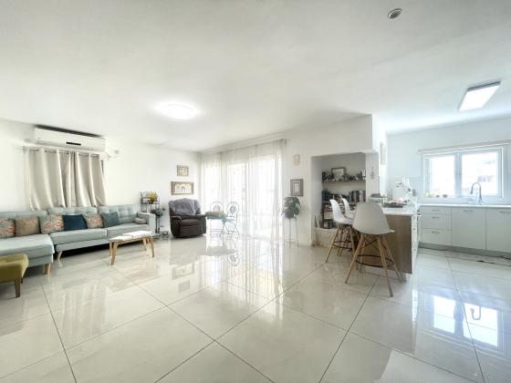 יהודה הנשיא 22, מרכז העיר צפון