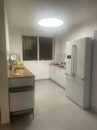 קאפח 39, גרין ועם