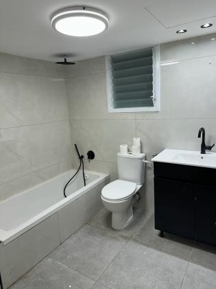 הירדן 73, הבילויים