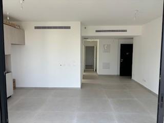 ז'בוטינסקי 146, הצפון החדש סביבת כיכר המדינה