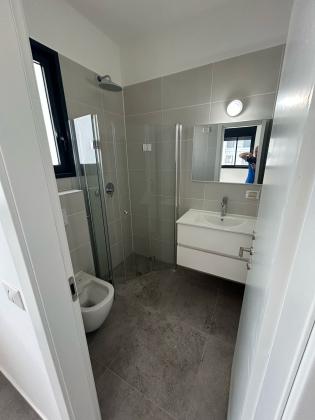 רועי קליין 5, קרית קריניצי