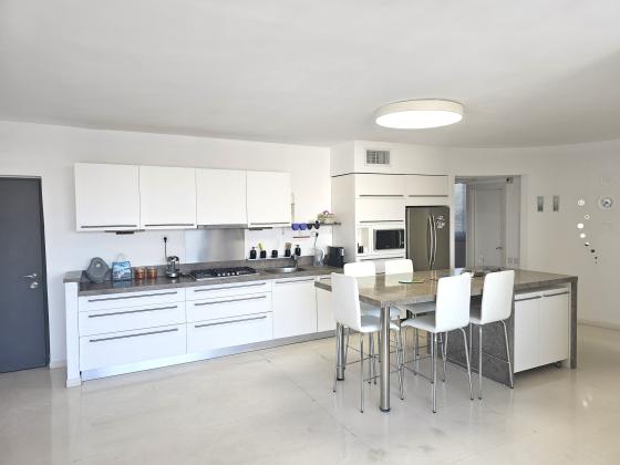 טאגור 42, נוה אביבים