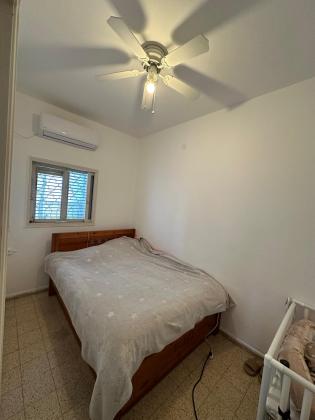 רוטשילד 4, מרכז העיר מערב