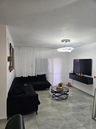 אהרונסון 2, נווה מנחם (נחל עשן)