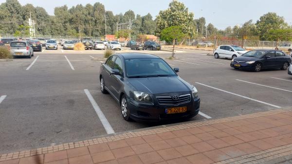 טויוטה אוונסיס (2008)