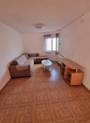 הדודאים 13, רובע גמלא