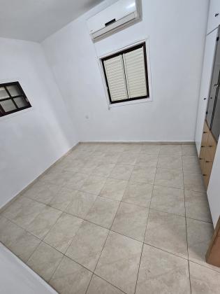 ארלוזורוב 76 (מרכז)