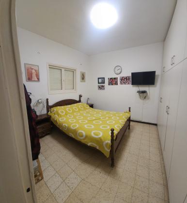 רייק חביבה, שיכון ותיקים