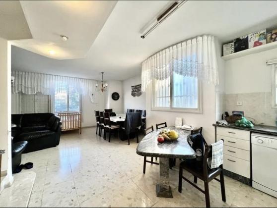 אברבנל 7, רמת אפרים