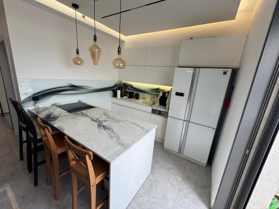 העצמאות 6, מרכז